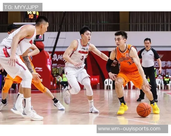 5月3日CBA总决赛新疆对阵广东精彩直播全程回顾与分析 5月3日CBA总决赛新疆对阵广东精彩直播全程回顾与分析